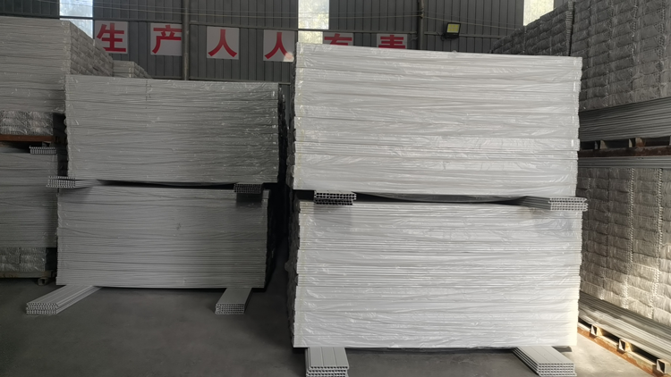 PVC 围挡：建筑工程的理想之选